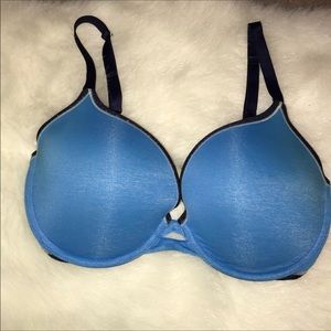 Victoria Secret gently used padded bra 34DDD